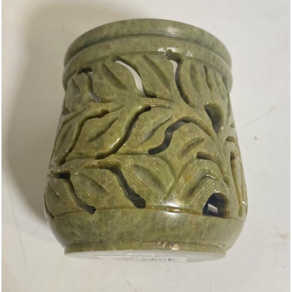 Vintage Yankee Candle Green Soapstone Carved Leaf Design Candle Holder or Tea Li - Picture 7 of 8